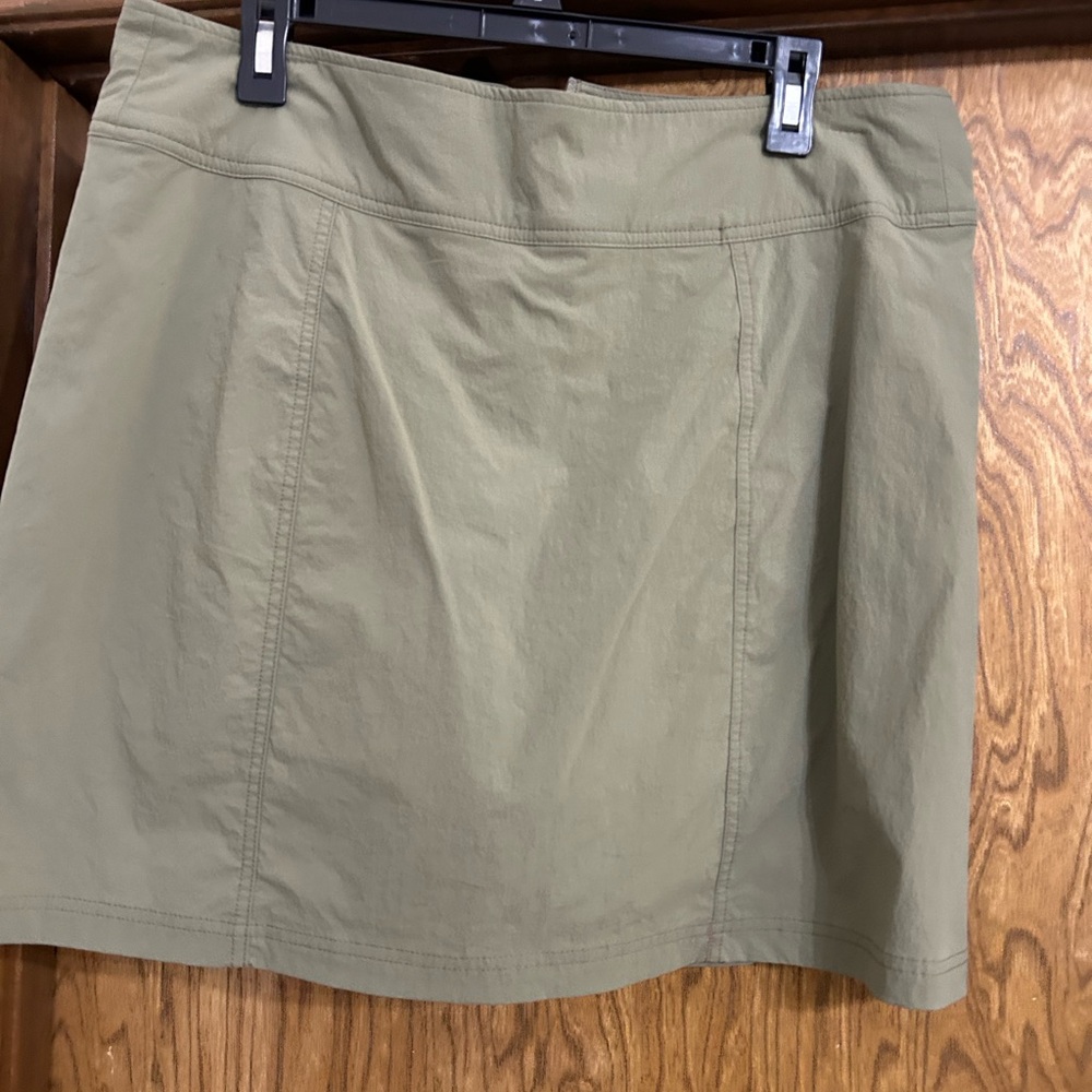 Royal Robbins Olive A-Line Discovery Skort